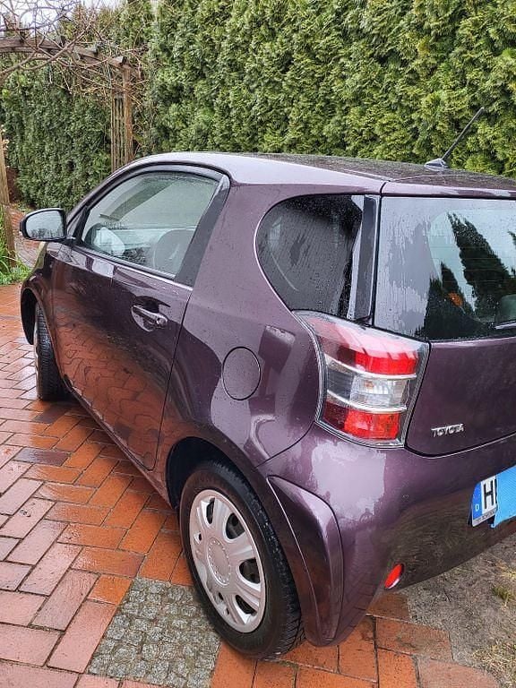 Gebraucht Toyota iQ 98 PS (72 kW) 2010 Kleinwagen