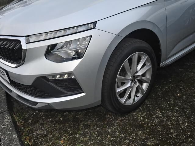 Gebraucht Skoda Kamiq Selection 150 PS (110 kW) 2024 Silber SUV