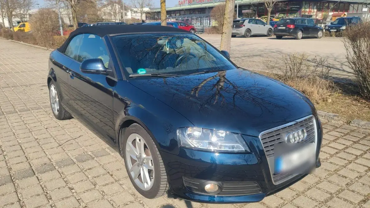 Gebraucht Audi A3 Cabriolet 102 PS (75 kW) 2009 Blau Cabrio