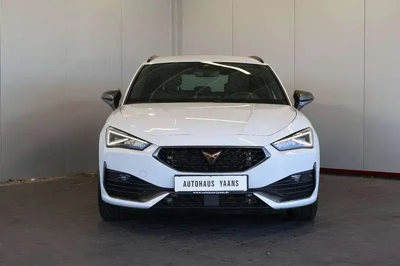 Używany Cupra Leon 150 KM (110 kW) 2024 Biały Kombi