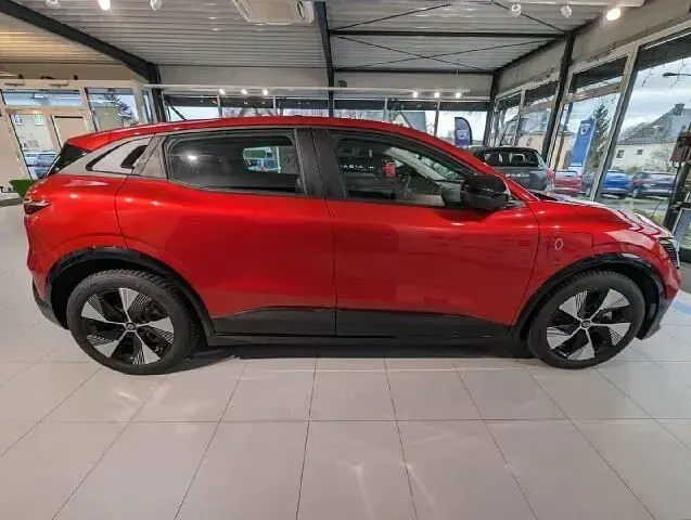 Gebraucht Renault Megane E-Tech 96 kW (131 PS) 2023 Rot Limousine