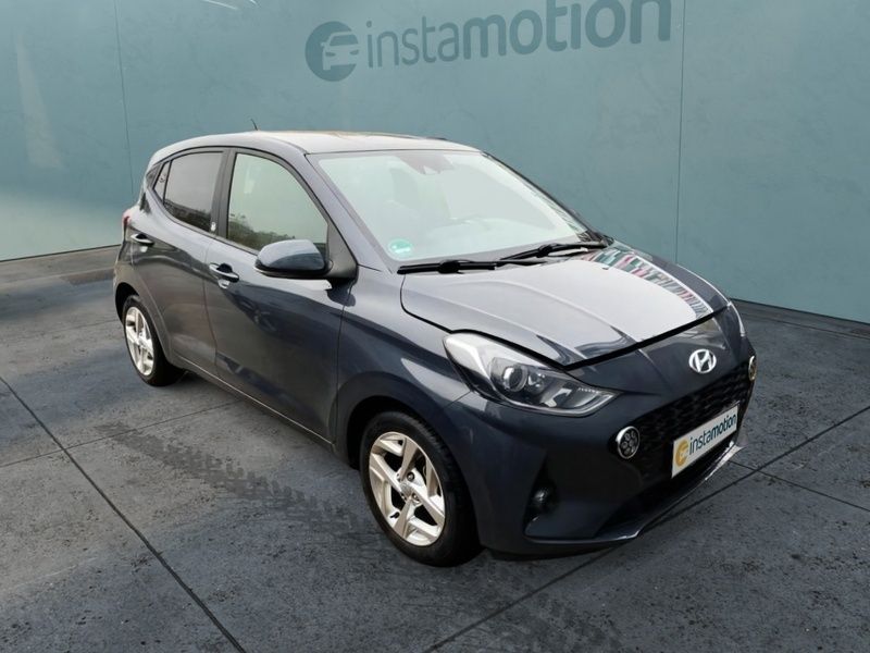 Grau Gebraucht 2021 Hyundai i10 Edition 30 Kleinwagen | 12.950 € (Fairer Preis) - Bild 1/3