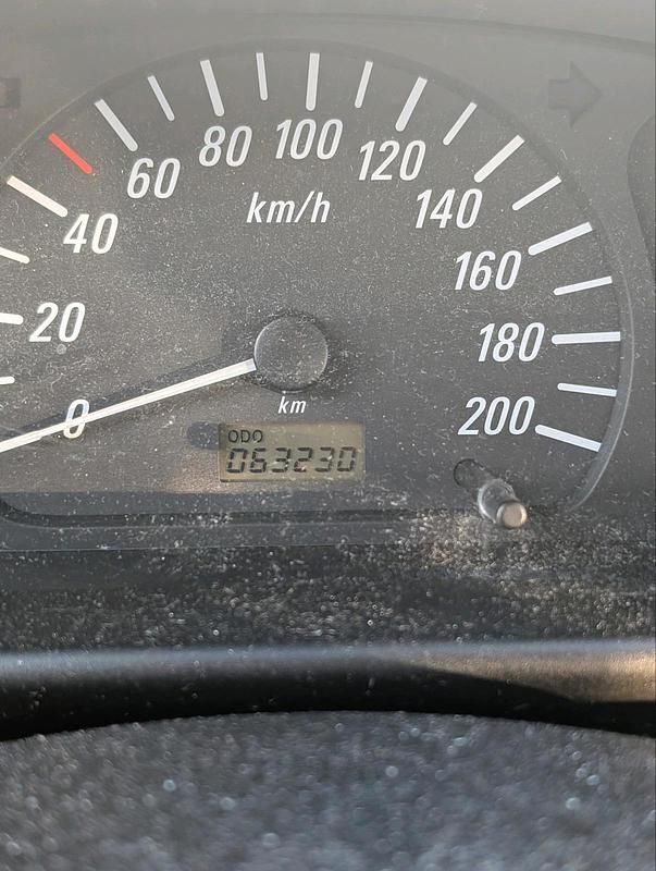 Gebraucht Opel Agila 59 PS (43 kW) 2001 Blau Van / Kleinbus