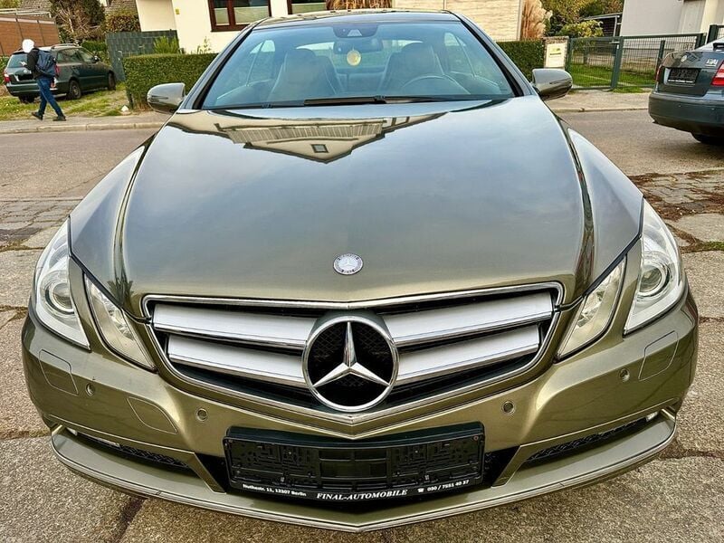 Gebraucht Mercedes E350 Avantgarde 231 PS (169 kW) 2009 Grau Coupé