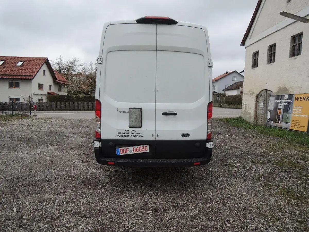 Gebraucht Ford Transit 131 PS (96 kW) 2023 Weiß Limousine