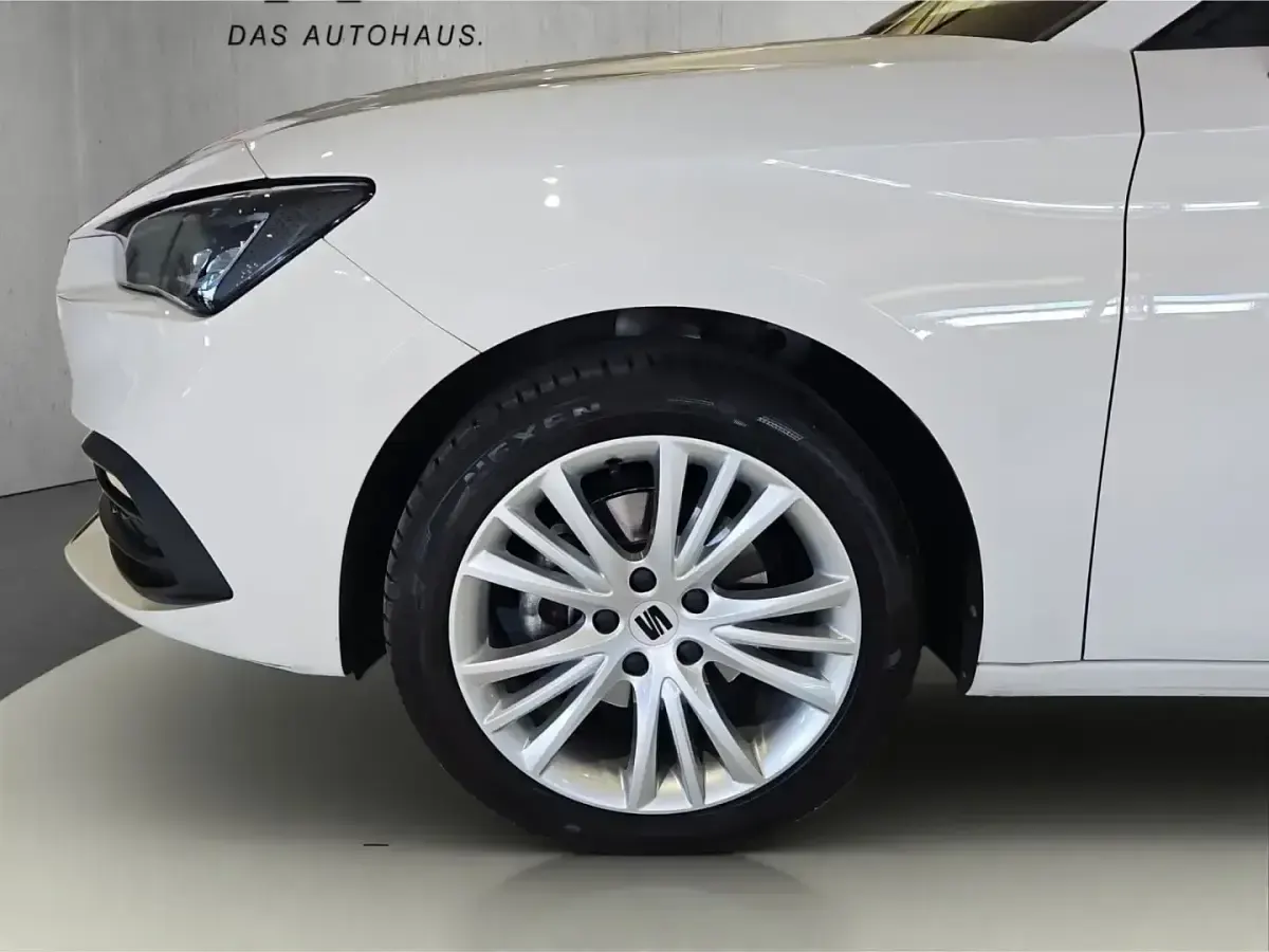 Gebraucht Seat Leon Style 110 PS (80 kW) 2024 Weiss Limousine
