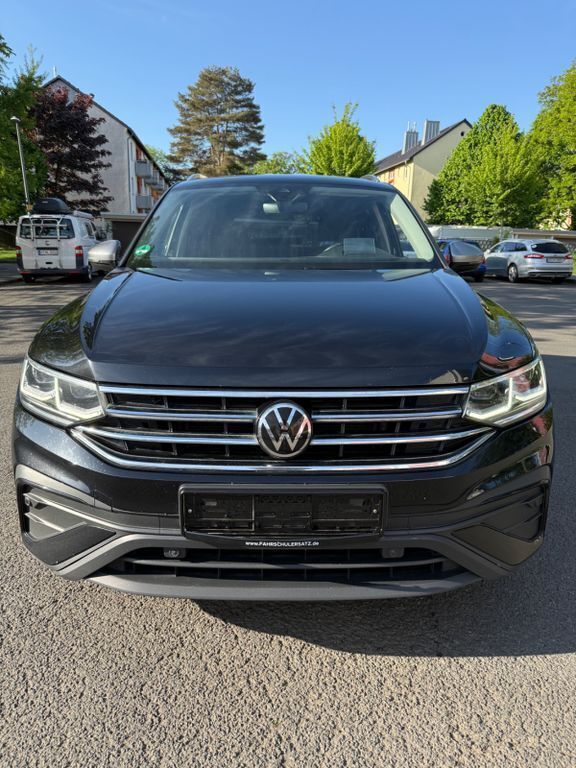Schwarz Gebraucht 2022 VW Tiguan Allspace SUV | 20.390 € (Fairer Preis) - Bild 1/4