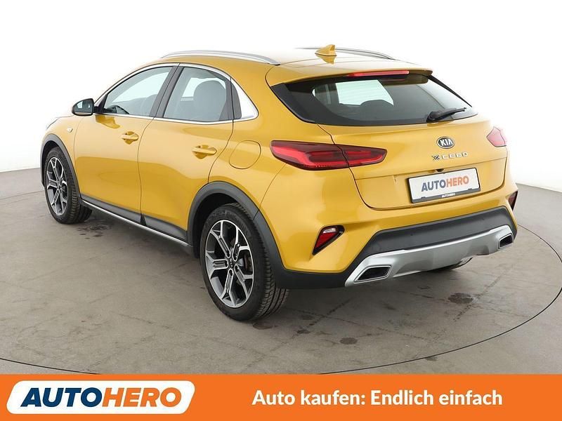 Gebraucht Kia XCeed Vision 160 PS (117 kW) 2021 Gelb SUV