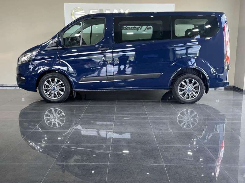 Blazerblau Gebraucht 2022 Ford Transit Custom S Kombi | 29.989 € (Superpreis) - Bild 1/4