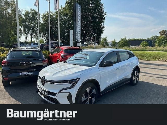 Weiß Gebraucht 2022 Renault Mégane Equilibre Limousine | 23.440 € (Guter Preis) - Bild 1/4