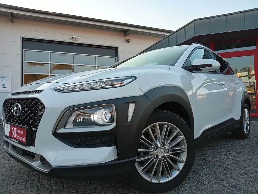 Gebraucht Hyundai Kona YES! 120 PS (88 kW) 2020 Weiß SUV