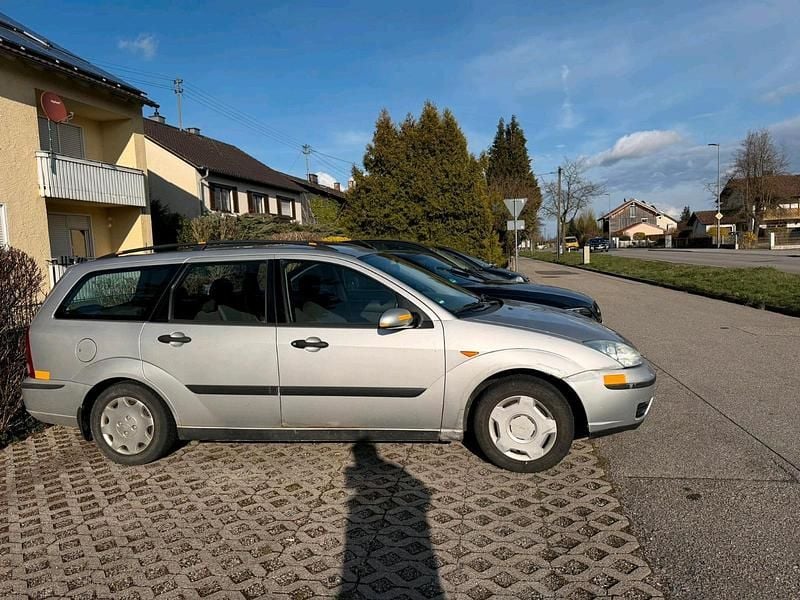 Gebraucht Ford Focus 101 PS (74 kW) 2004 Silber Kombi