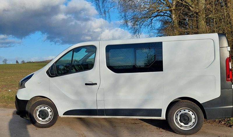 Gebraucht Renault Trafic 145 PS (106 kW) 2021 Weiß Van / Kleinbus