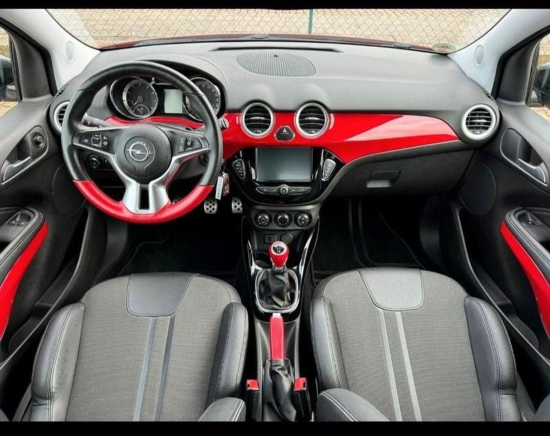 Gebraucht Opel Adam Glam 101 PS (74 kW) 2016 Rot Kleinwagen