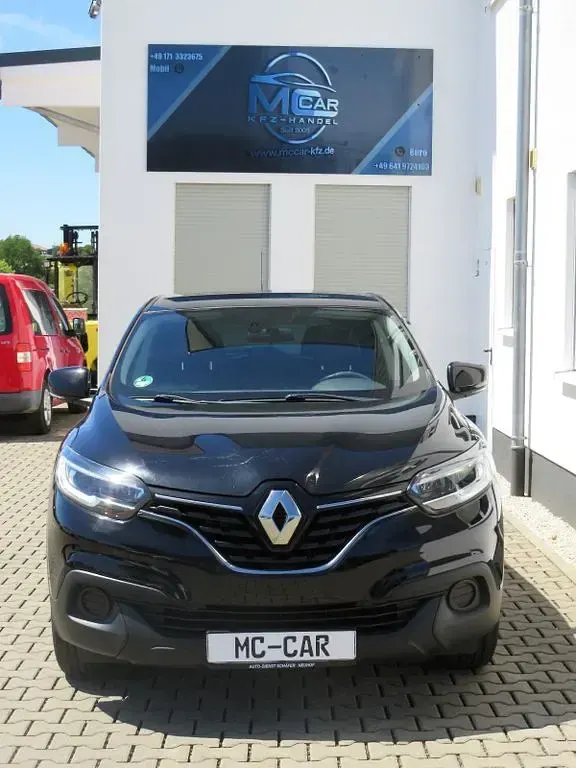 Gebraucht Renault Kadjar Life 131 PS (96 kW) 2016 Schwarz SUV
