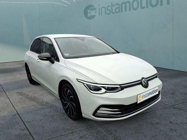 Gebraucht VW Golf VIII Active 150 PS (110 kW) 2023 Weiß Limousine