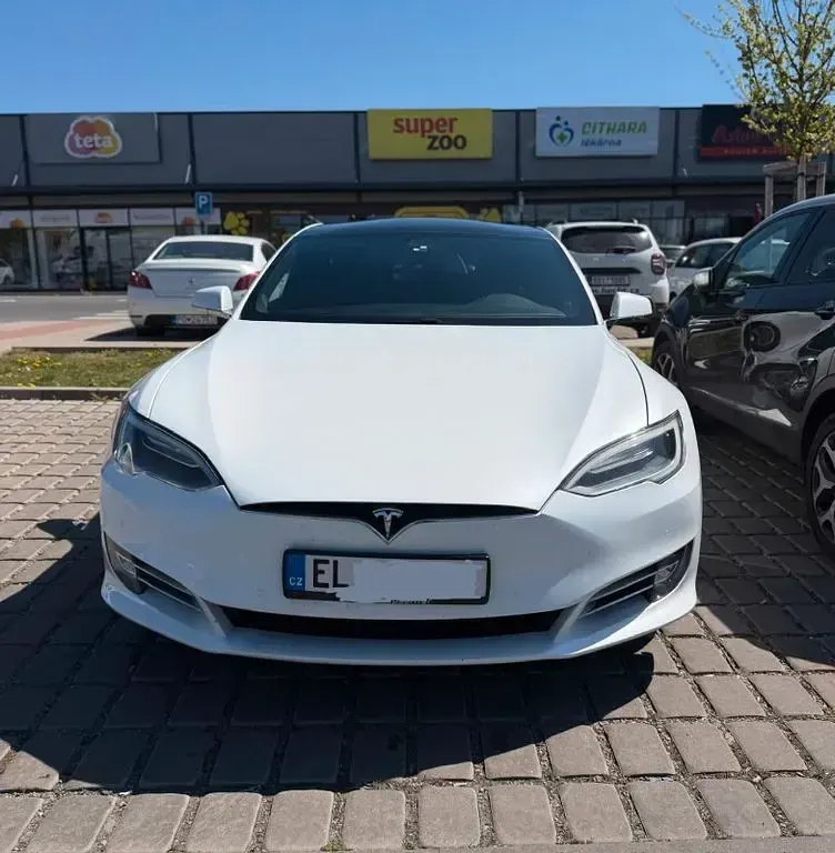 Second-hand Tesla Model S 244 kW (332 CP) 2017 Alb Hatchback