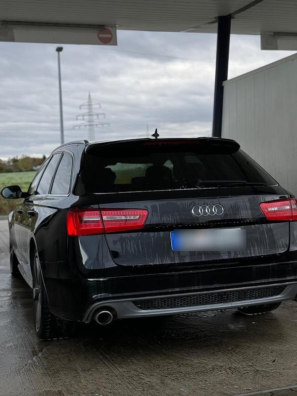 Gebraucht Audi A6 Comfort 313 PS (230 kW) 2013 Schwarz Kombi