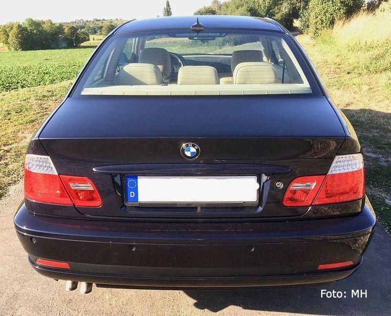 Gebraucht BMW 330 Sport Line 204 PS (150 kW) 2005 Blau Coupé