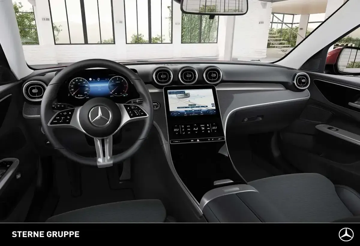 Gebraucht Mercedes C200 Avantgarde 163 PS (119 kW) 2023 Manufaktur lack manufaktur pat Kombi