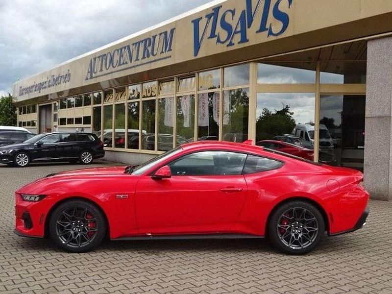 Neu Ford Mustang GT 446 PS (328 kW) 2025 Rot Coupé