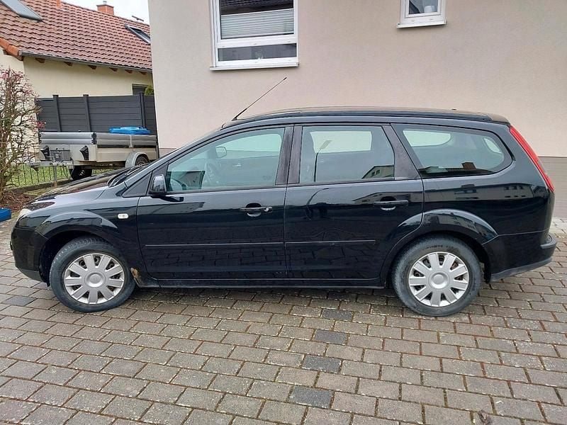 Gebraucht Ford Focus 125 PS (91 kW) 2007 Schwarz Kombi