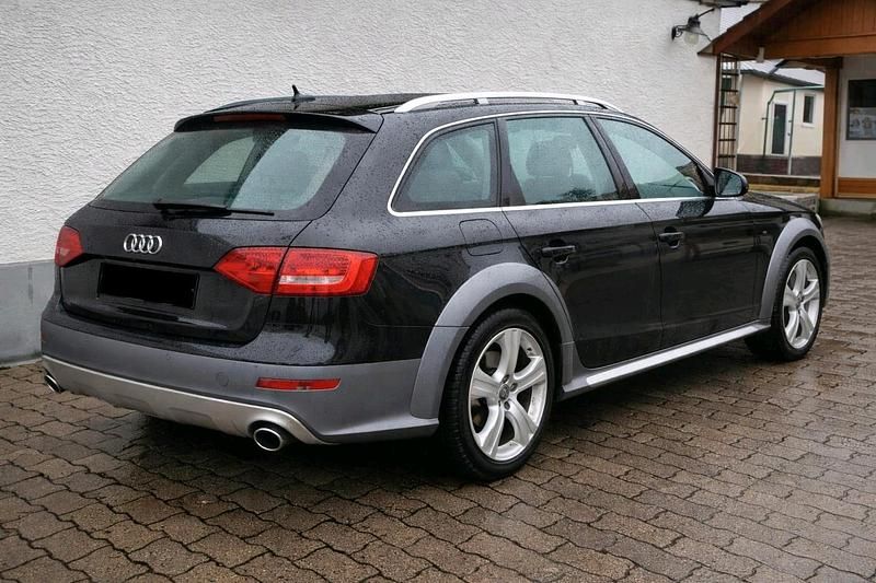 Gebraucht Audi A4 Allroad Comfort 239 PS (175 kW) 2010 Schwarz Kombi