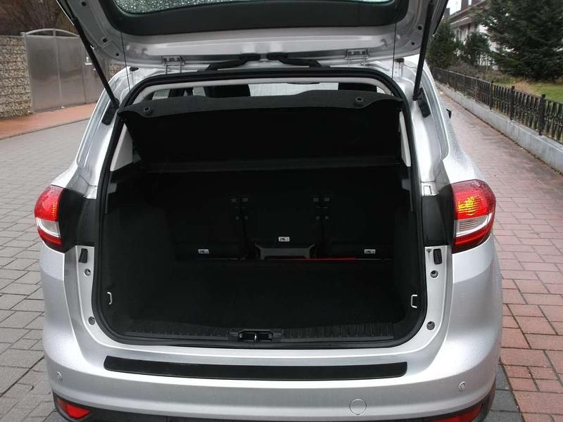 Gebraucht Ford C-MAX Business Edition 120 PS (88 kW) 2017 Silber Van / Kleinbus