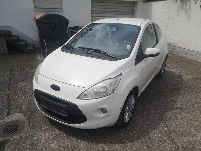 Weiß Gebraucht 2009 Ford Ka Kleinwagen | 2.500 € (Fairer Preis) - Bild 1/4