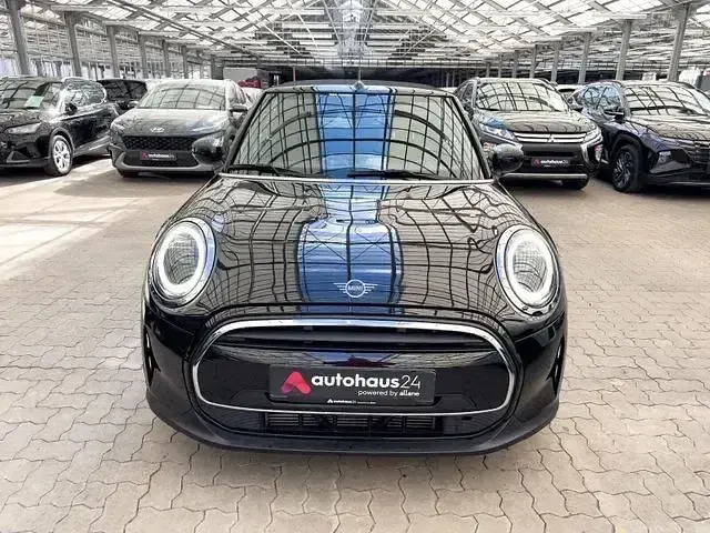 Gebraucht Mini ONE Essential 102 PS (75 kW) 2022 Schwarz Kleinwagen