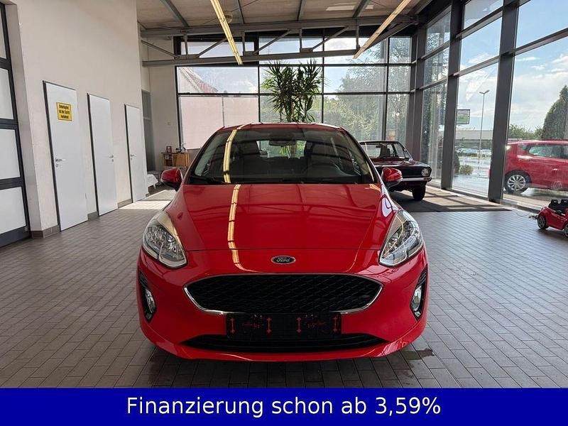 Gebraucht Ford Fiesta Cool & Connect 75 PS (55 kW) 2020 Rot Kleinwagen
