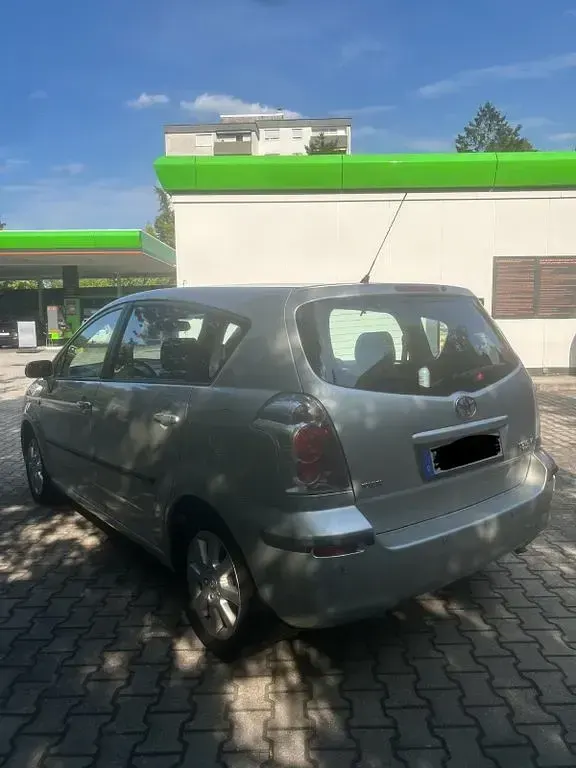 Gebraucht Toyota Corolla Verso 129 PS (94 kW) 2006 Silber Van / Kleinbus