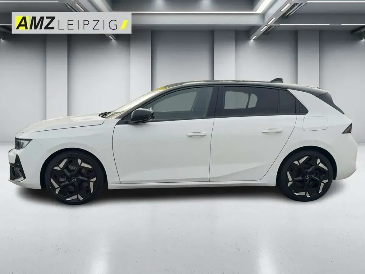 Gebraucht Opel Astra GSe 224 PS (164 kW) 2023 Weiß Kleinwagen