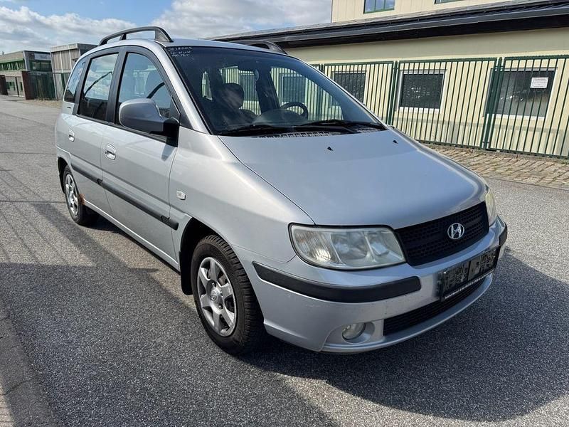 Gebraucht Hyundai Matrix GLS 103 PS (75 kW) 2008 Silber Van / Kleinbus