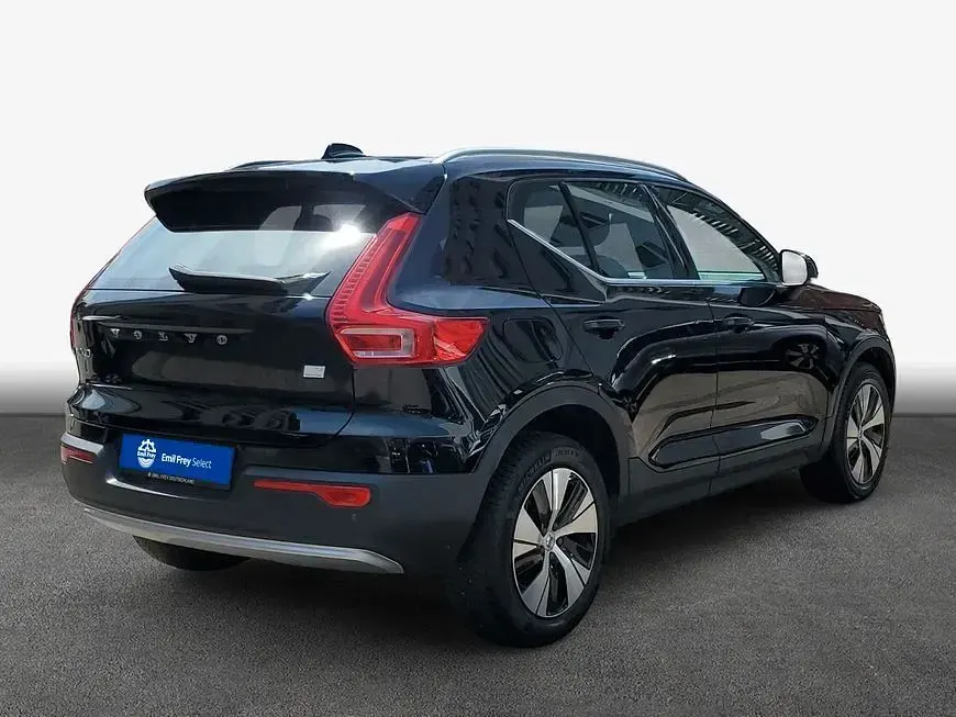 Gebraucht Volvo XC40 Core 211 PS (155 kW) 2022 Black stone SUV