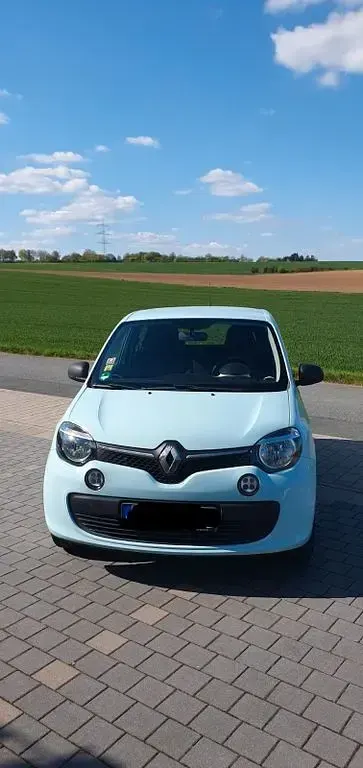 Second-hand Renault Twingo 69 CP (50 kW) 2016 Albastru Hatchback