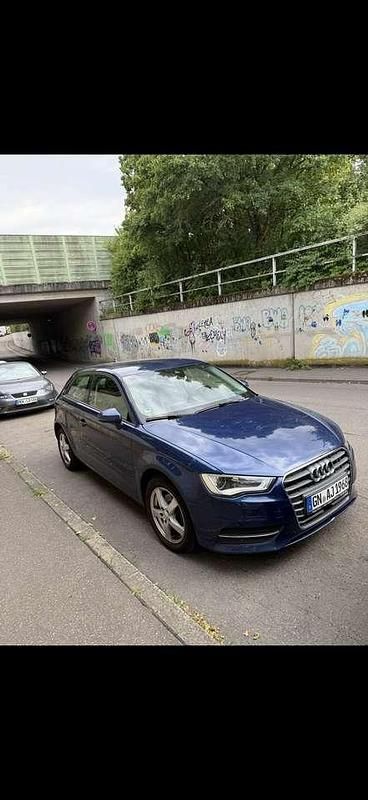 Blau Gebraucht 2015 Audi A3 Kleinwagen | 10.500 € (Guter Preis) - Bild 1/4