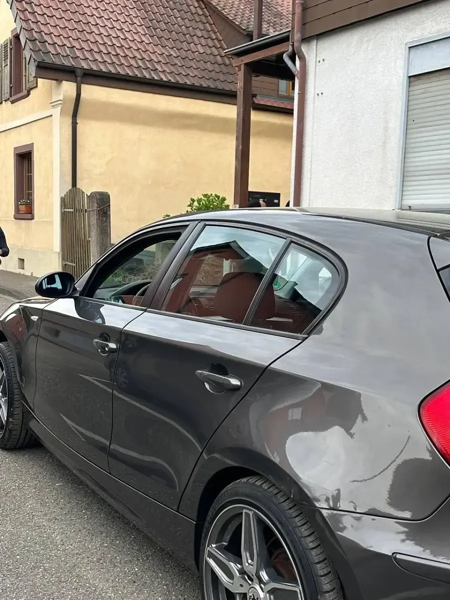 Second-hand BMW 118 143 CP (105 kW) 2009 Hatchback