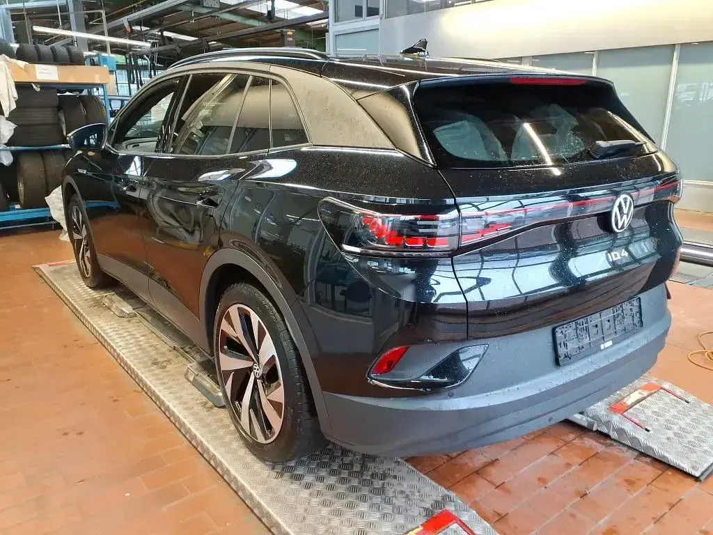 Gebraucht VW ID.4 Pro Performance 150 kW (204 PS) 2023 Grenadillschwarz SUV