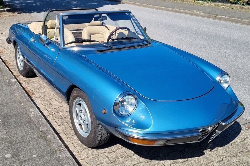 Blau Gebraucht 1981 Alfa Romeo Spider Veloce Cabrio | 32.900 € - Bild 1/4