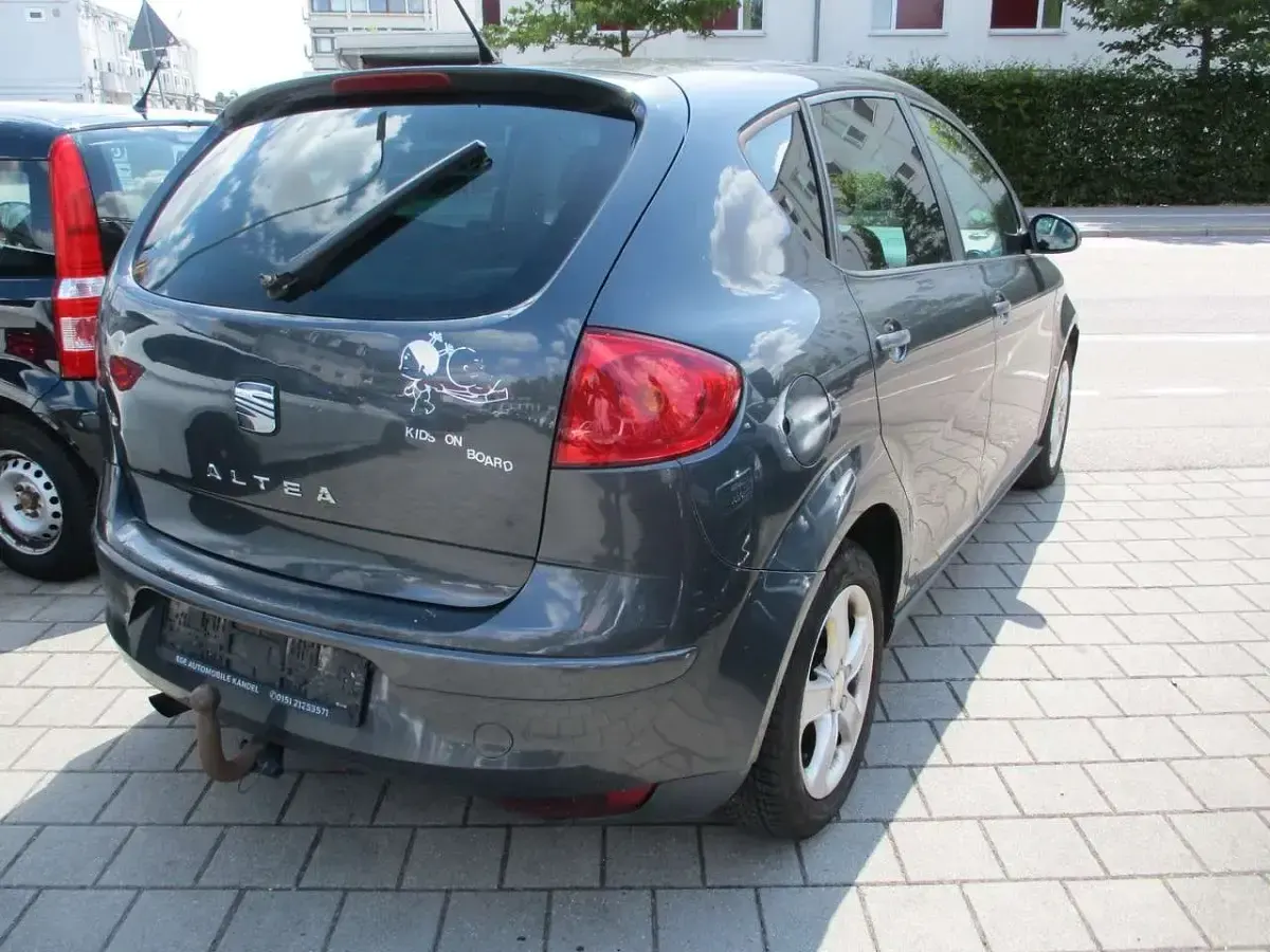 Gebraucht Seat Altea Reference 105 PS (77 kW) 2006 Grau Van / Kleinbus