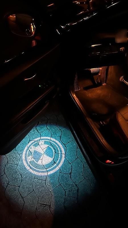 Gebraucht BMW 320 170 PS (125 kW) 2010 Schwarz Limousine