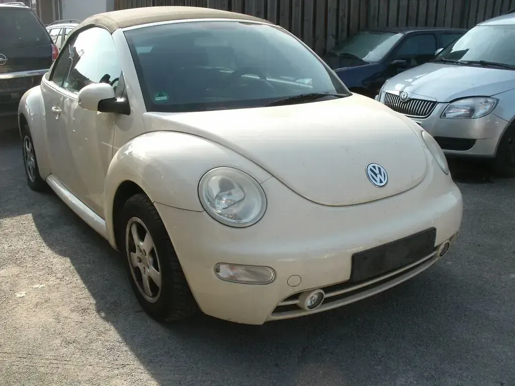 Gebraucht VW New Beetle Cabriolet Highline 116 PS (85 kW) 2004 Beige Cabrio