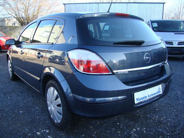 Gebraucht Opel Astra Edition 105 PS (77 kW) 2006 Grau metallic Kombi