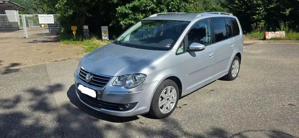 Gebraucht VW Touran Highline 140 PS (102 kW) 2009 Silber Van / Kleinbus