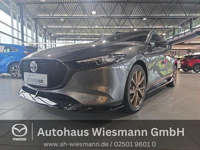 Grau Neu 2025 Mazda 3 Limousine | 31.490 € - Bild 1/4