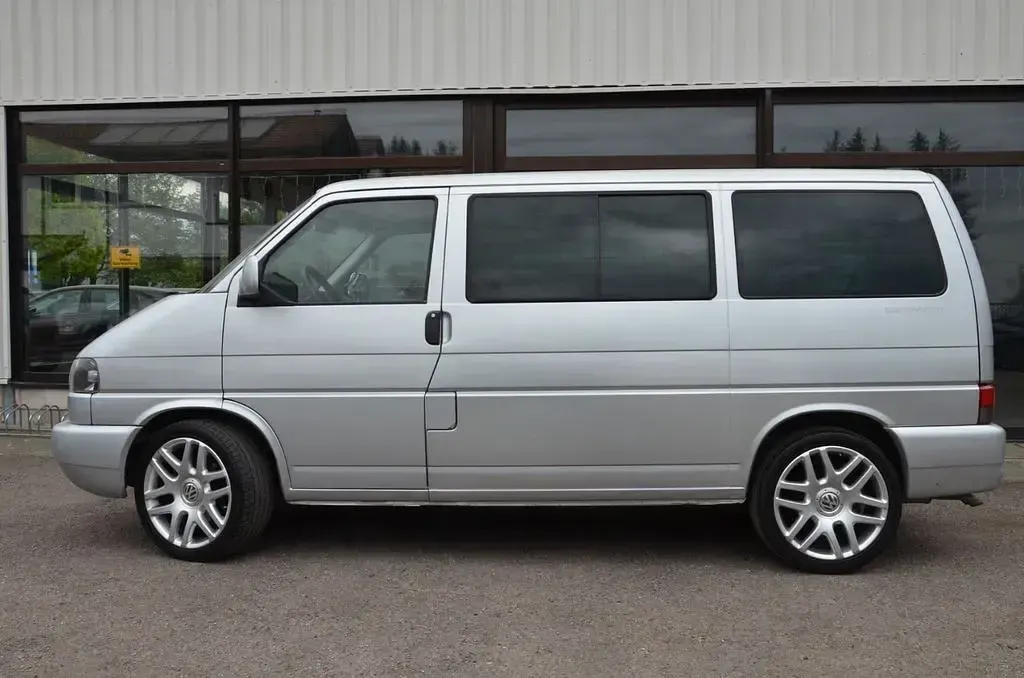 Gebraucht VW T4 151 PS (111 kW) 2001 Silbermetalic Van