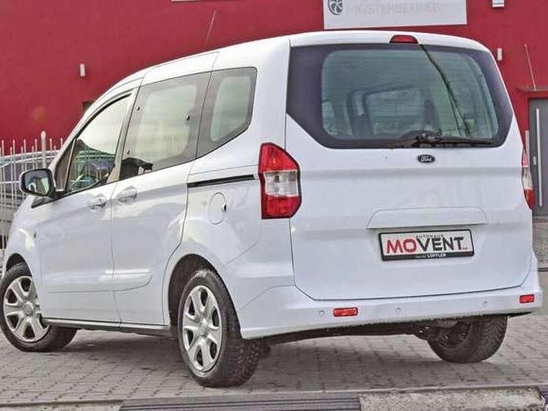 Gebraucht Ford Tourneo Courier 101 PS (74 kW) 2019 Weiss Van / Kleinbus