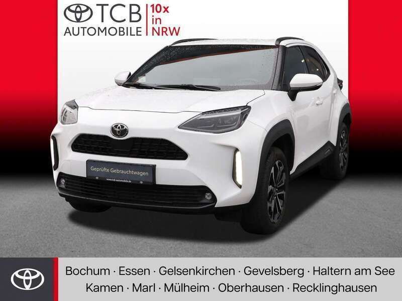 Schneeweiß Gebraucht 2024 Toyota Yaris Cross Team SUV | 26.449 € (Superpreis) - Bild 1/4
