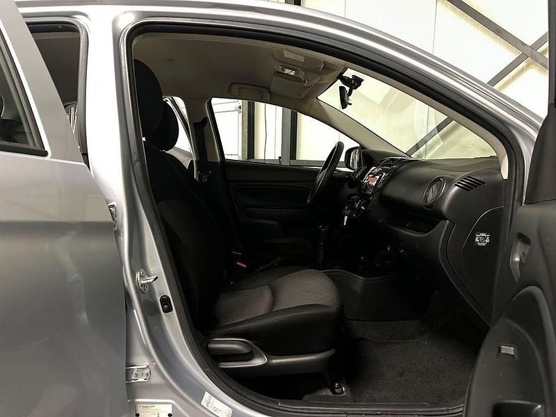 Gebraucht Mitsubishi Space Star 69 PS (50 kW) 2020 Grau Limousine